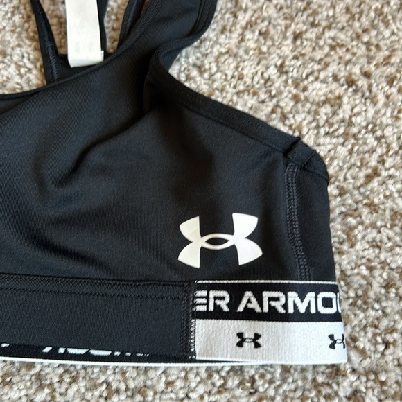 Girls Under Armour (YMD) sports bra set of 2 - Picture 10 of 10